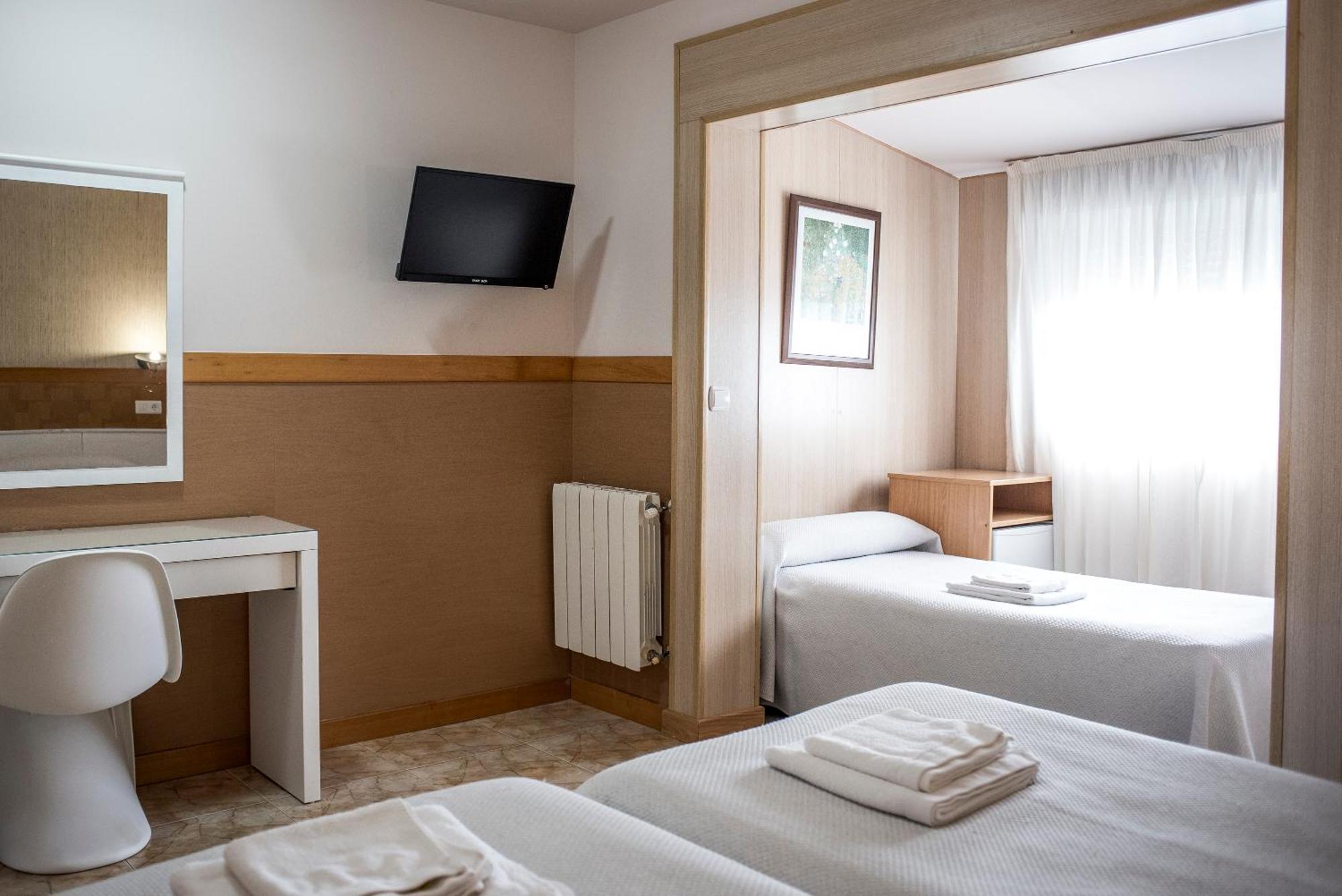 Hotel Ria De Суансес Экстерьер фото
